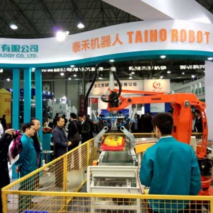 工業(yè)機(jī)器人碼垛機(jī)械手肥料碼垛包裝袋碼垛面粉碼垛飼料碼垛