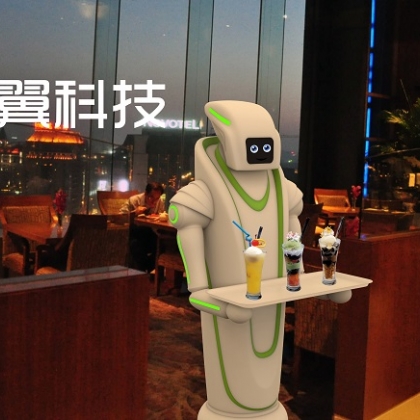 奇翼科技免費租賃餐廳機器人，打造機器人餐廳