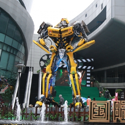 示迎賓機器人租賃定制出售廣州金屬誘惑智能藝術機器人廠家餐廳KTV擺設高約7米
