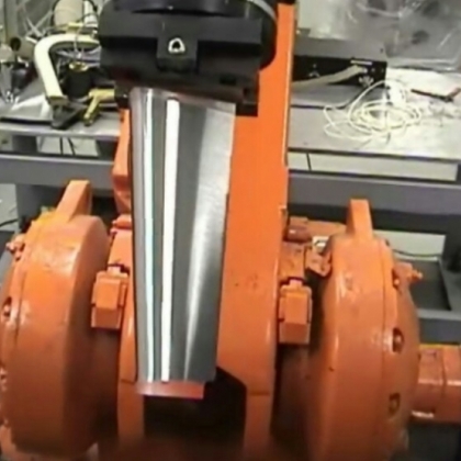 刀具精磨機(jī)器人 打磨機(jī)器人 拋光機(jī)器人