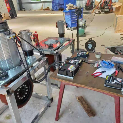 重載agv驅(qū)動輪解決方案 意大利CFR舵輪 單輪牽引10T