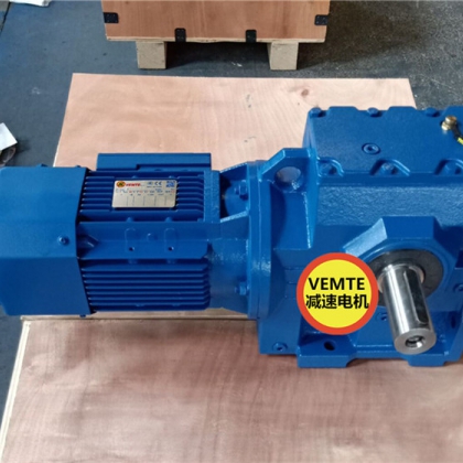 1.1千瓦電機(jī)帶蝸輪蝸桿減速箱S57DVE63M4