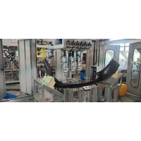 長榮超音波汽車保險(xiǎn)杠沖孔焊接機(jī)
