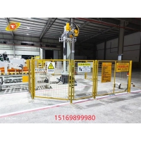 適用于中小型企業(yè)的立柱機(jī)器人碼垛機(jī)