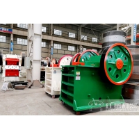 1215顎破每小時產(chǎn)量是多少噸？配多大電機？YD19