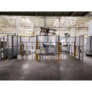 上海工業(yè)機(jī)器人安全圍欄