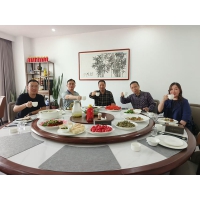 Johan Lo總監(jiān)一行蒞臨西安國盛激光參觀交流