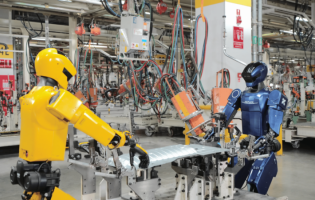 全球人形機器人競速賽：特斯拉Optimus仍在路上，開普勒K2大黃蜂已量產上崗